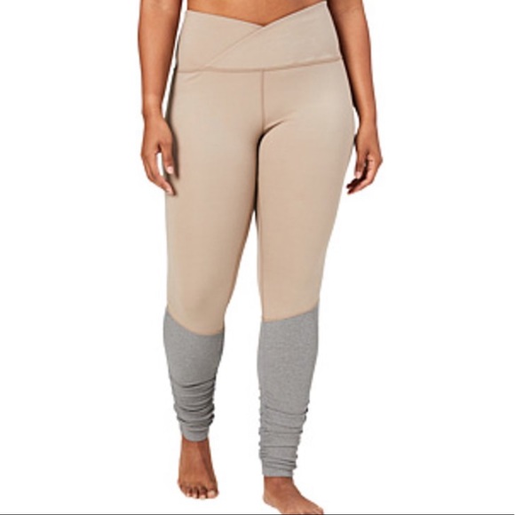 Core 10 Yoga Pants